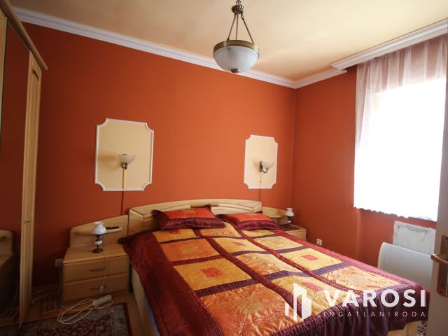 Családi ház, jó környezetben, Szombathelyen