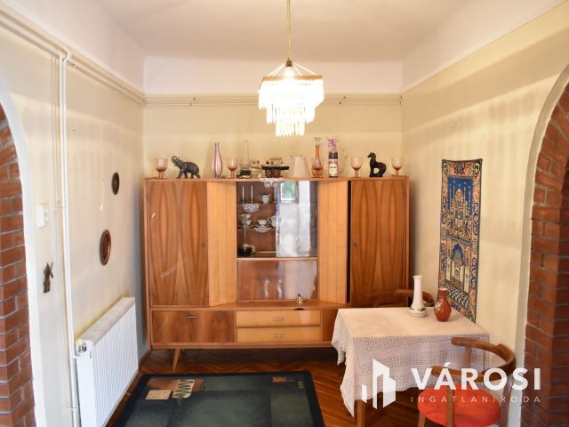 4 szobás családi ház az élővízcsatorna partján!