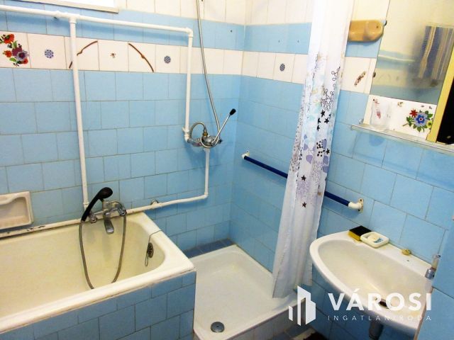 Székkutason szép állapotú családi ház eladó