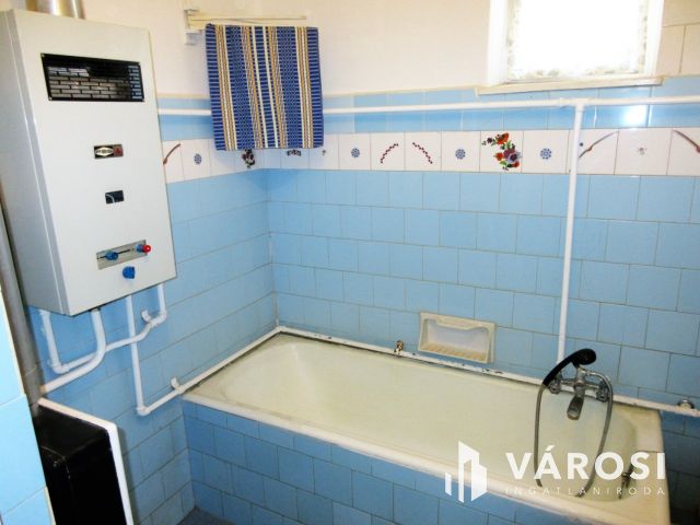 Székkutason szép állapotú családi ház eladó