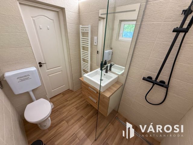 Eresztvényben frissen felújított, működő vendégház eladó!