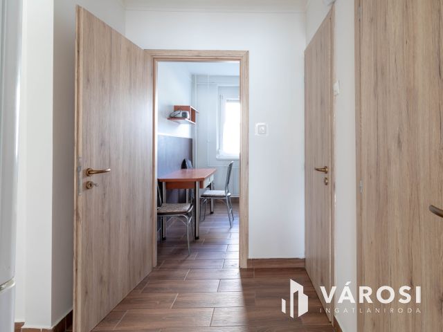 3 szobás, felújított, berendezett, gépesített lakás Csepelen