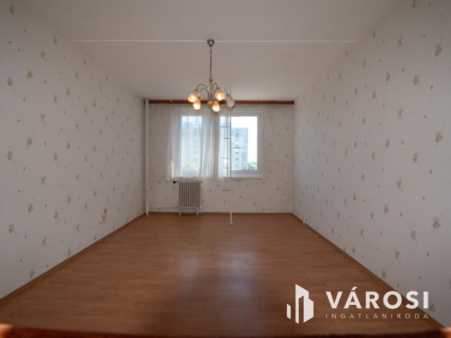 Saját ízlésére formálható 53 m2-es lakás Adyváros szívében