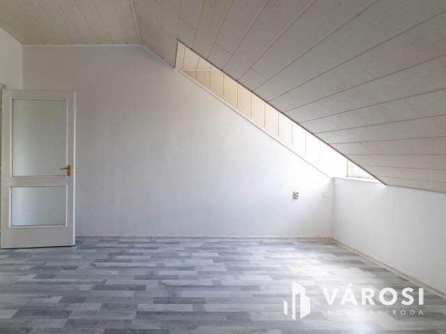 125 m2-es, nappali + 3 szobás családi ház eladó Horton