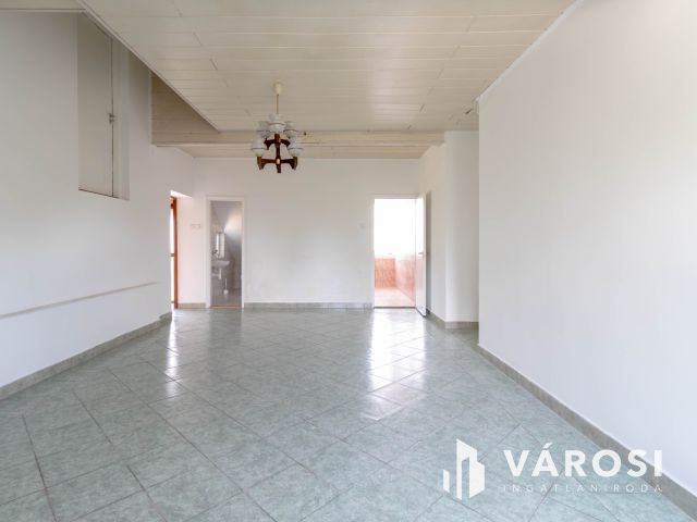 125 m2-es, nappali + 3 szobás családi ház eladó Horton
