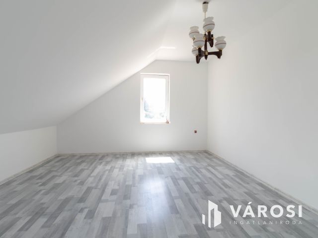 125 m2-es, nappali + 3 szobás családi ház eladó Horton