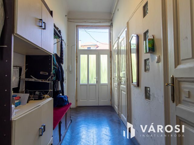 XI.Ker. szívében 93 m²-es, alakítható lakás, kiváló lokáció