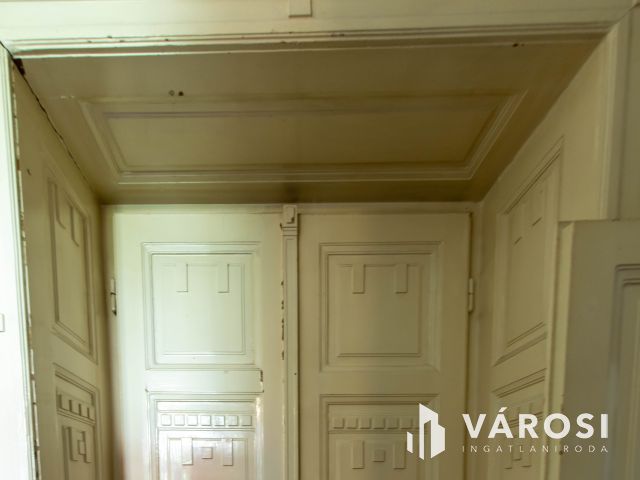 XI.Ker. szívében 93 m²-es, alakítható lakás, kiváló lokáció