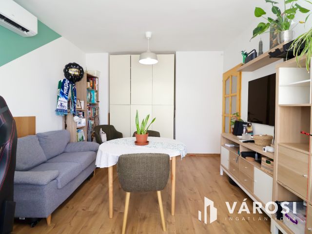 Belvárosi felújított lakás