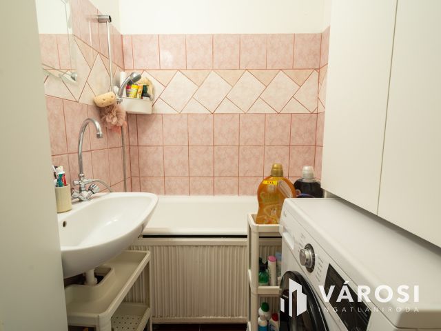 Nappali + 1 hálós, erkélyes lakás a Camponához közel