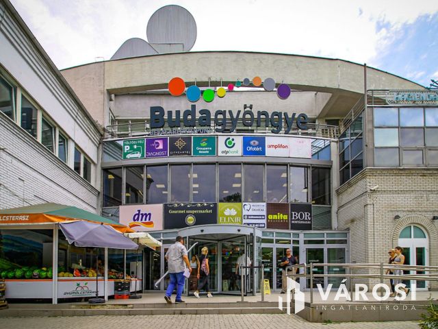 Üzlethelyiség eladó a Budagyöngyében