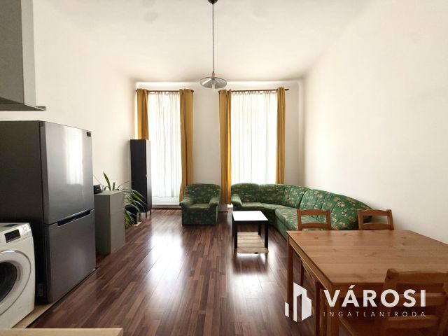 AZONNAL KÖLTÖZHETŐ, PRAKTIKUS KIS LAKÁS