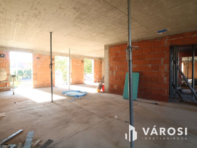 LIftes lakások, Dorozsma szivében,kulcsrakészen !
