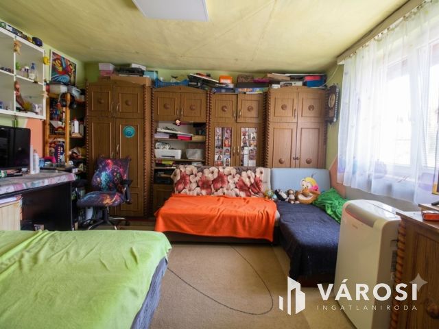 Kis méretű sorház alacsony fenntartással