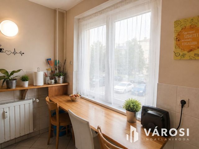 2 és fél szobás lakás Szombathelyen a Károly Róbert utcában