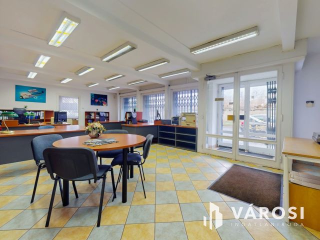 Üzleti iroda, raktár, műhely 4db parkolóval, pincével eladó