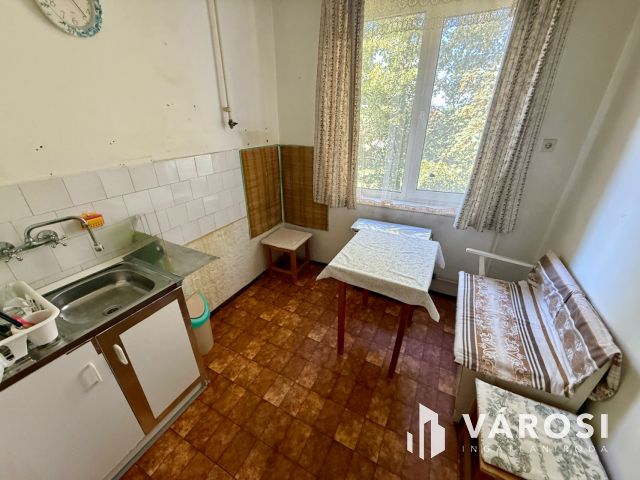 Ózdi úton 2. emeleti, erkélyes lakás eladó!