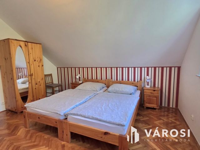 Családi ház és apartmanház a fürdő közelében-Hajdúszoboszló
