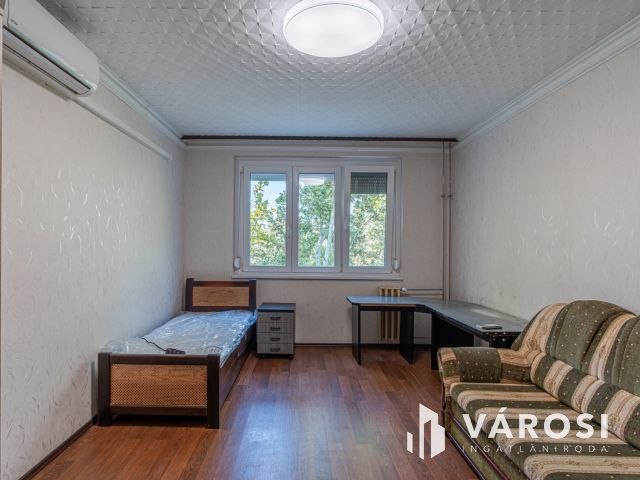Tabán Babám - kiadó panel lakás -