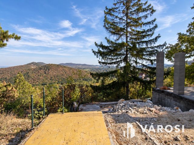 Solymár legszebb panorámájú telke, építési engedéllyel