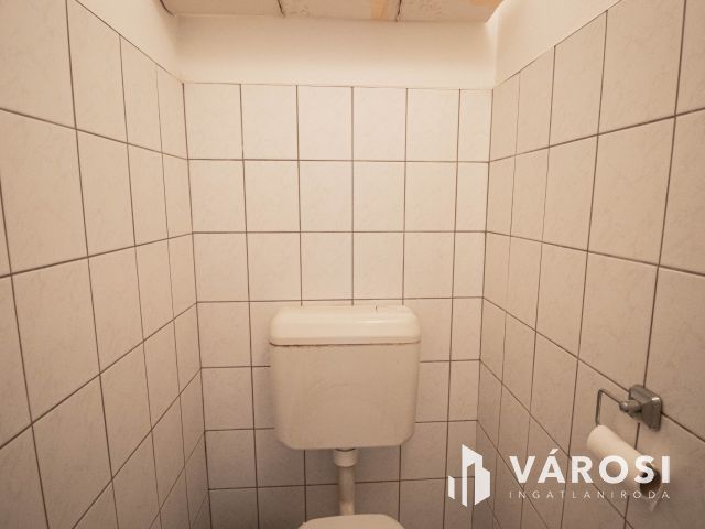 1.emeleti lakás eladó Győr Szabadhegyen közel a tóhoz