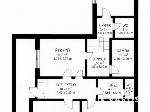 Felújítandó kockaház a Kastélykert mellett